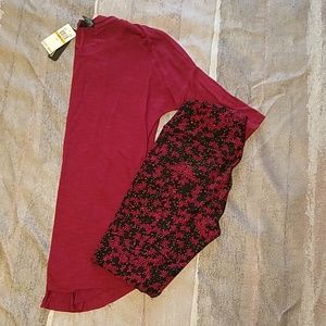 Lularoe OS leggings and Small tunic